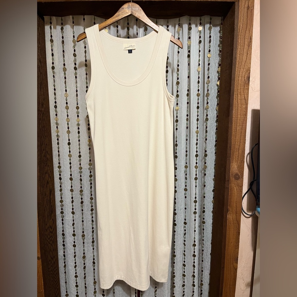 Elegant Cream Sleeveless Dress